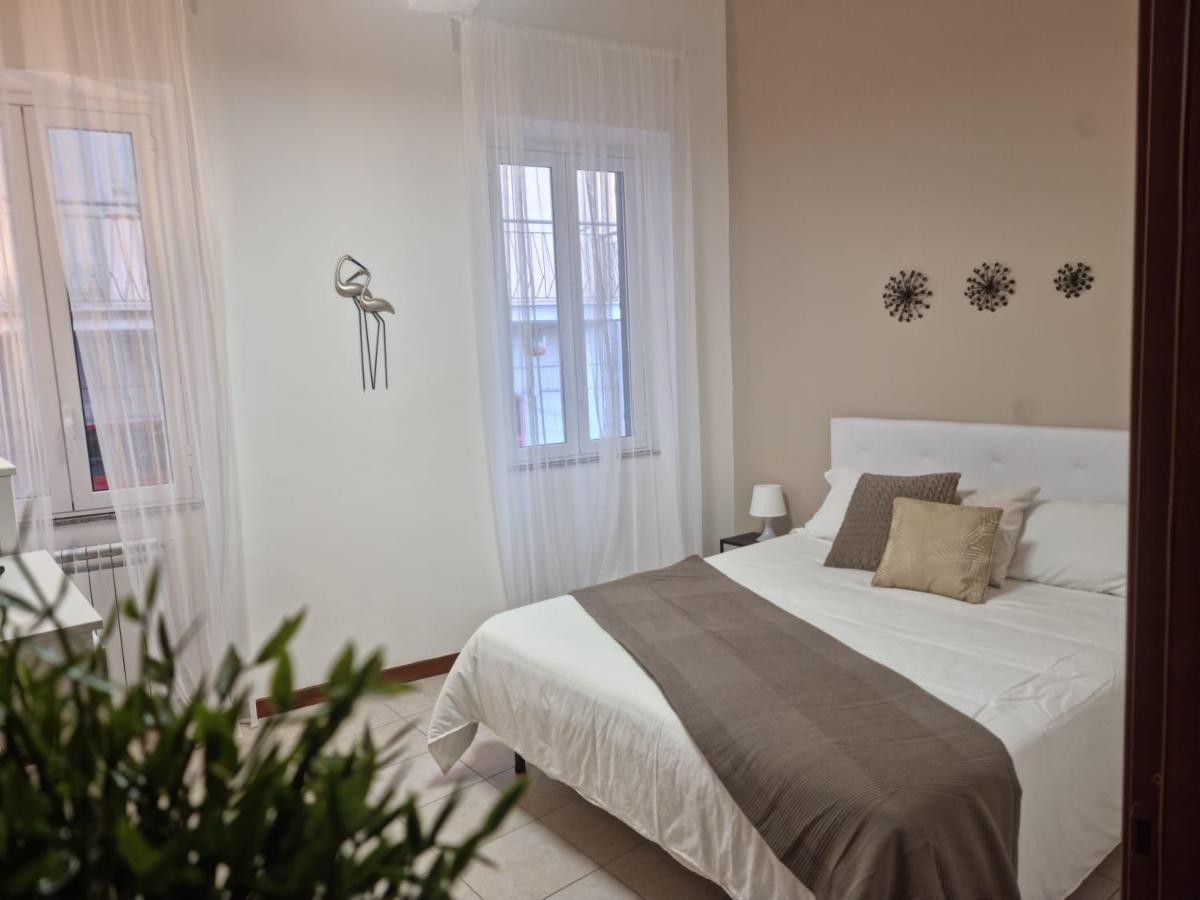 Ferienwohnung Laura Four Messina Exterior foto