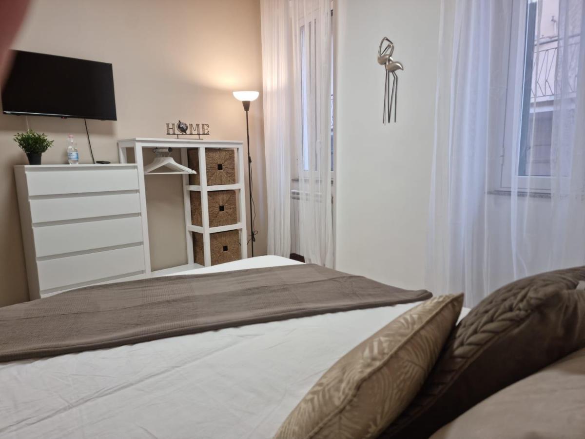 Ferienwohnung Laura Four Messina Exterior foto